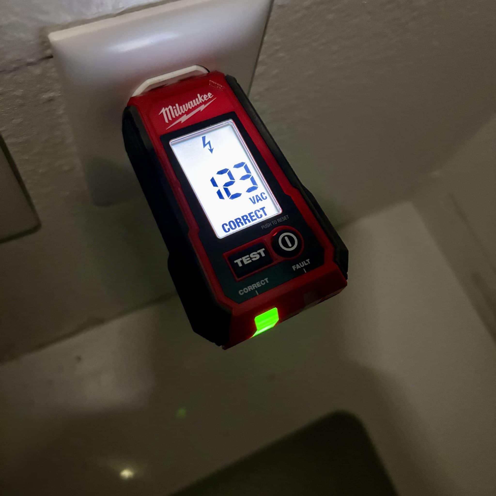 outlet tester